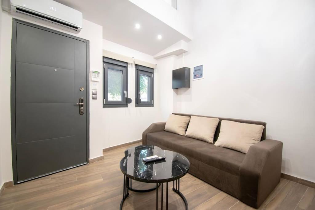 Διαμέρισμα Antigonidon Loft